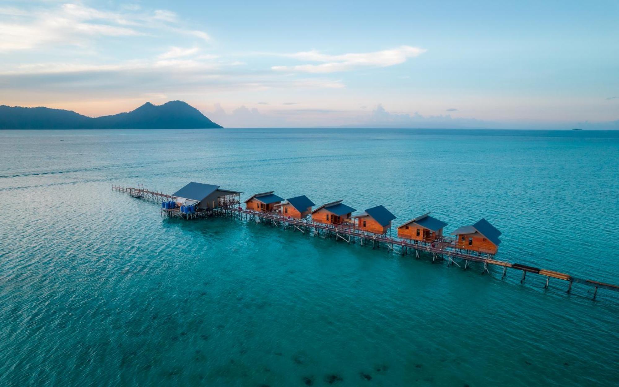 La Water House Semporna Bed & Breakfast Ngoại thất bức ảnh