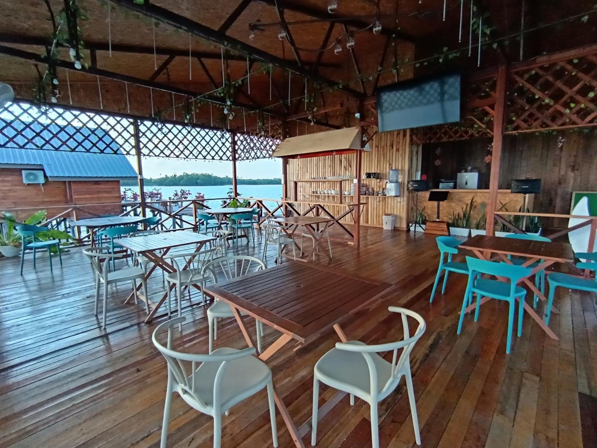La Water House Semporna Bed & Breakfast Ngoại thất bức ảnh