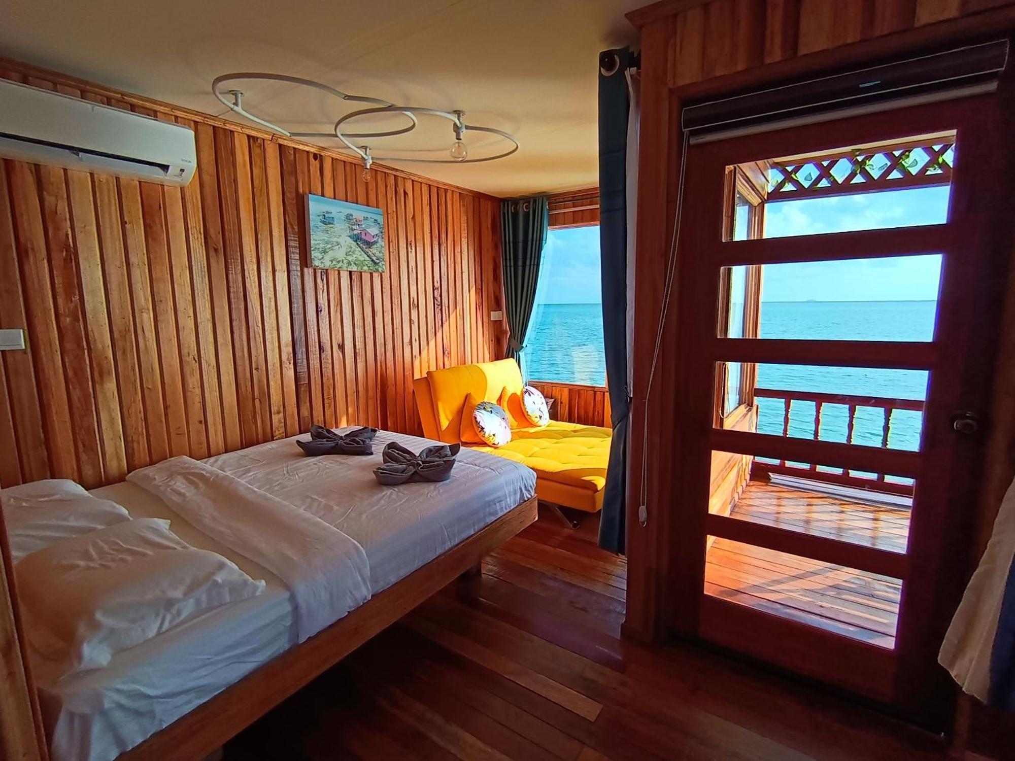 La Water House Semporna Bed & Breakfast Ngoại thất bức ảnh