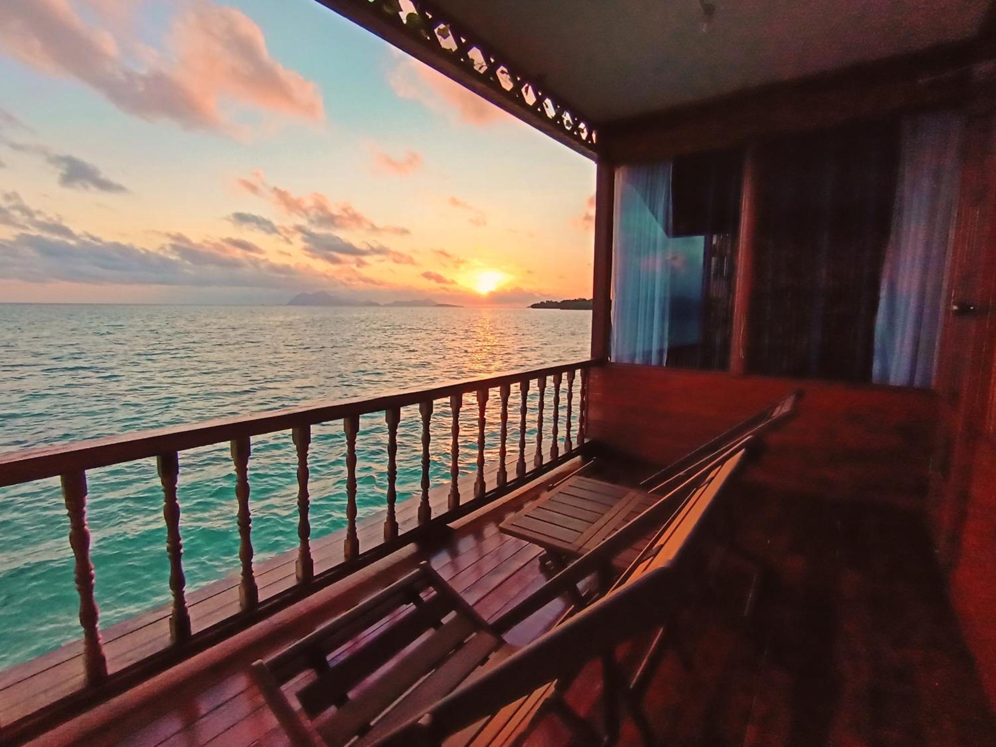 La Water House Semporna Bed & Breakfast Ngoại thất bức ảnh